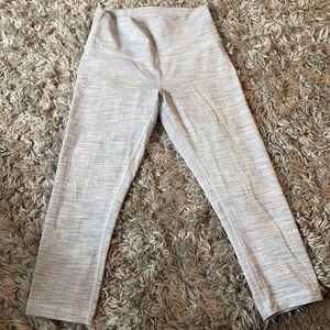 Cropped lululemon leggings
